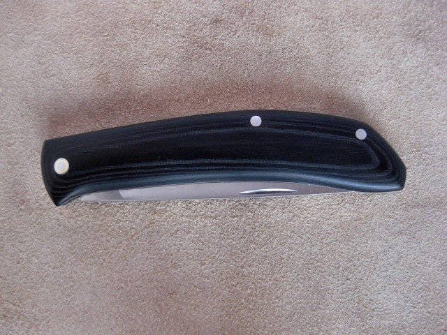 Mikarta - black 125x40x3.5 mm.